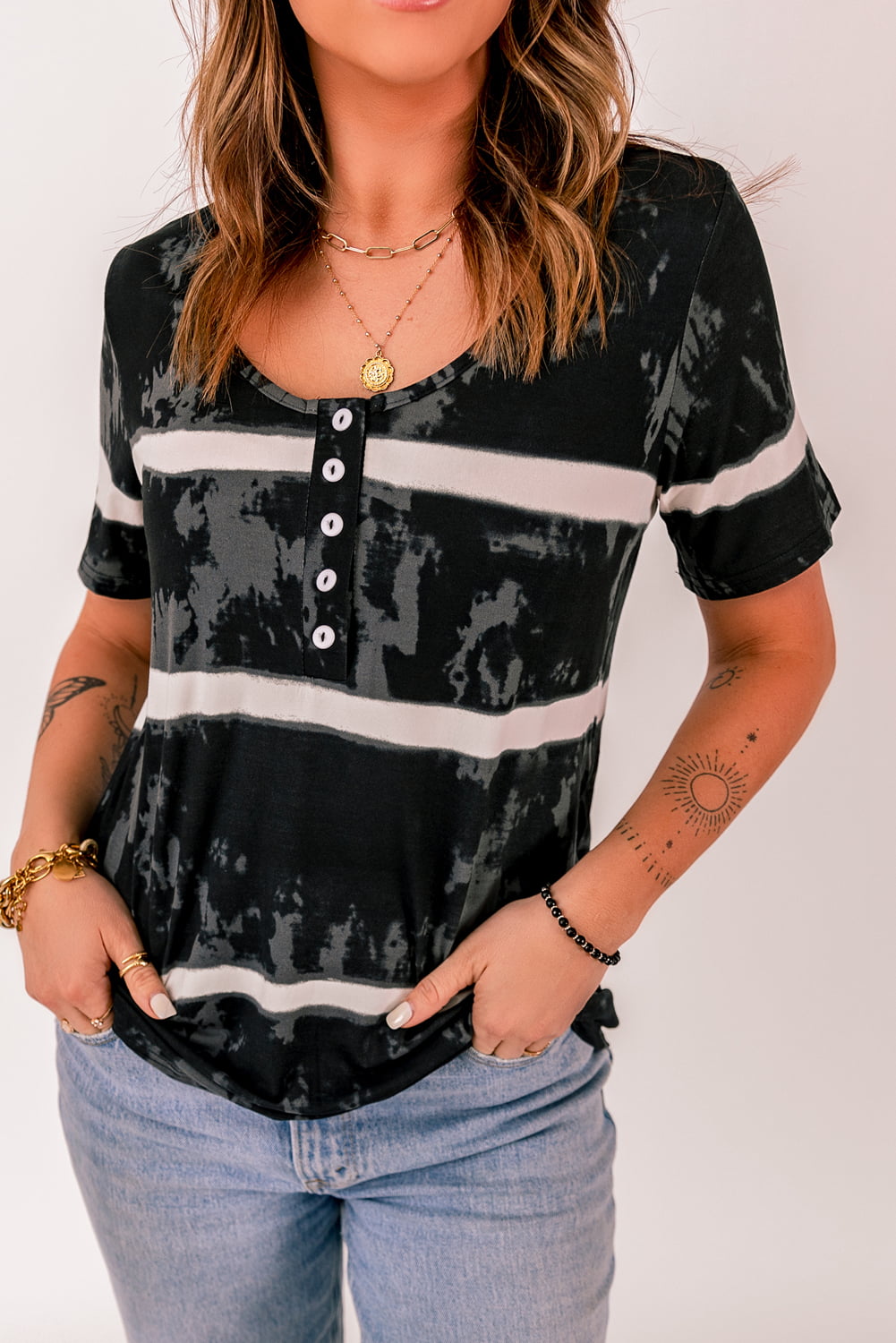 Hanging in the Sun Tie-Dye T-Shirt in 2 colors