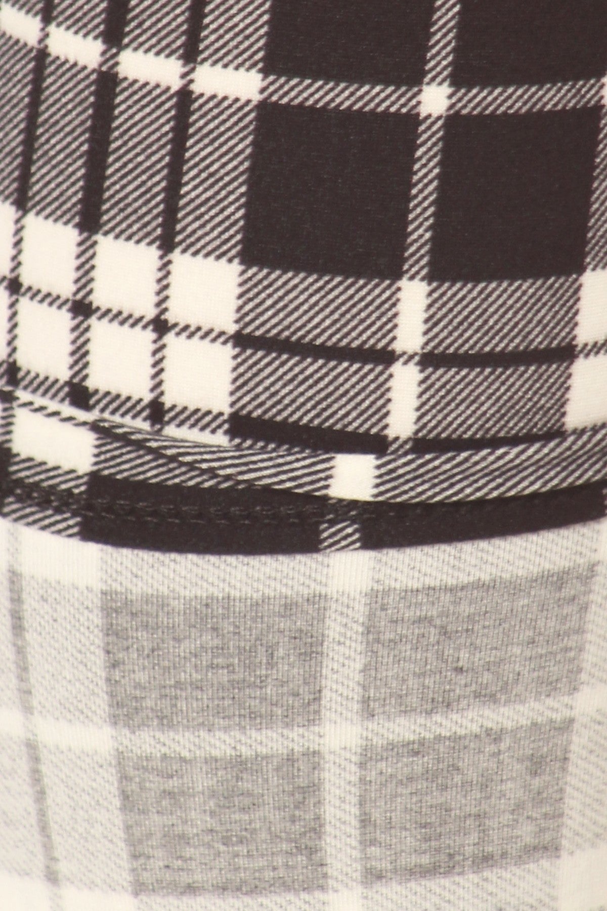 Plaid High Waisted Leggings In A Fitted Style, With An Elastic Waistband